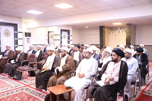 العراق: دورةٌ تخصّصيّة للمتفوّقين في المشروع القرآنيّ لطلبة العلوم الدينيّة + صور