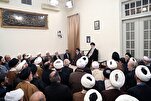 قائد الثورة يشيد بتفسير "تسنيم" للقرآن من تأليف آية الله جوادي آملي