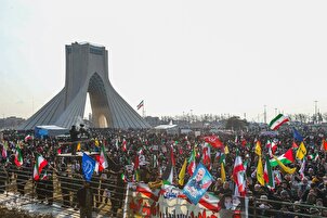 Fotogalerie: Riesige Märsche im Iran zum 46. Jahrestag der Islamischen Revolution