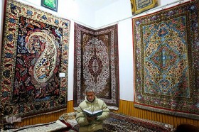 تارها از جنس کرک، پودها از جنس نور