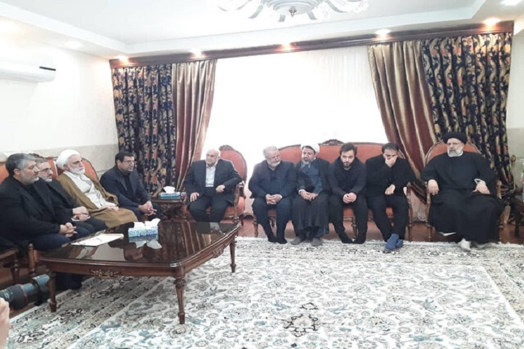 دیدار رئیسی با خانواده شهید حاجقاسم سلیمانی