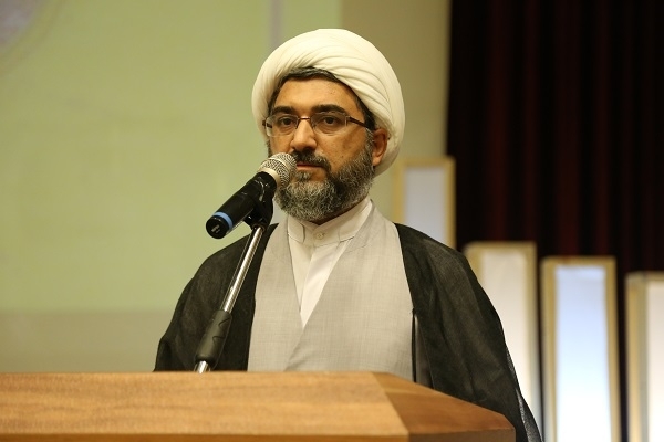 حجت&zwnj;الاسلام حسن عسکری مسئول دفتر نهاد نمایندگی مقام معظم رهبری در دانشگاه شهید باهنر کرمان