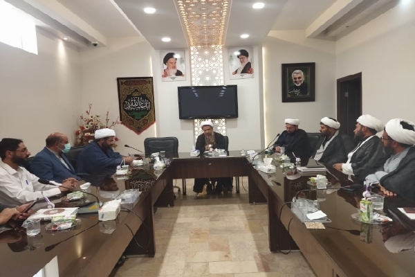 دیدار کارشناسان قرآنی استان با امام جمعه کرمان