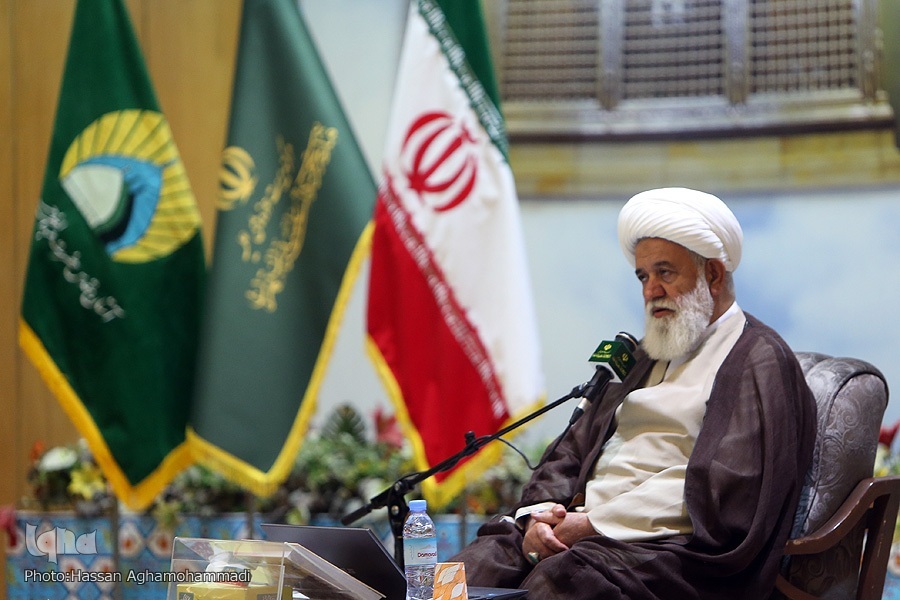 تهران آخرین فیلسوف خود را از دست داد
