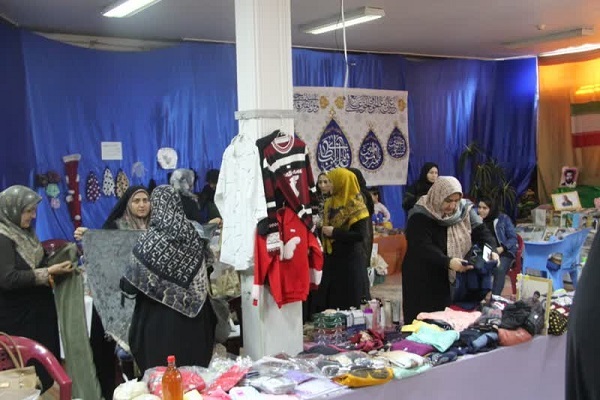 برگزاری نمایشگاه محصولات بانوان سرپرست خانوار در مهد قرآن میاندوآب + عکس