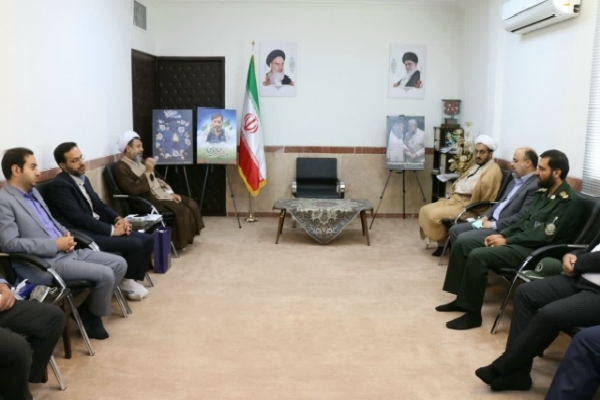 دیدار مدیران فرهنگی هنری و رسانه‌ای استان با امام جمعه کرمان