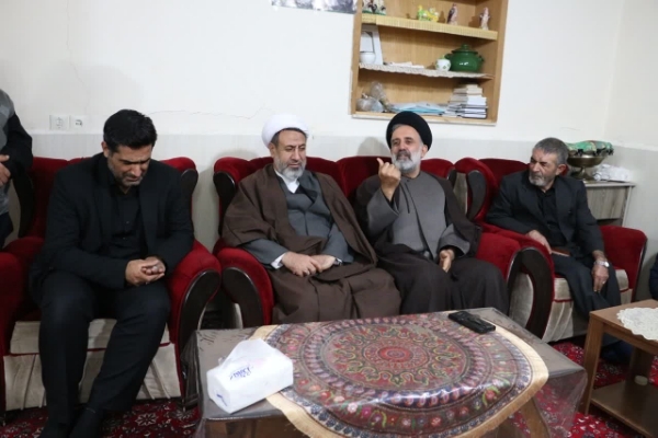 دیدار نماینده ولی‌فقیه در بنیاد شهید با خانواده شهدای حادثه تروریستی کرمان