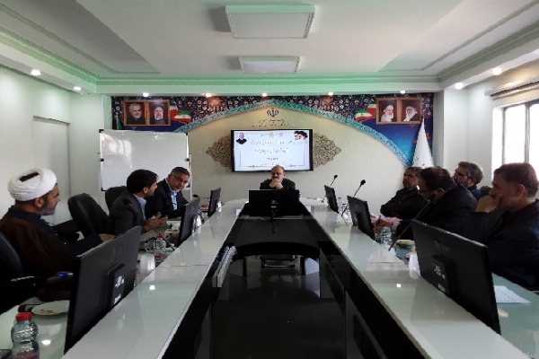 جلسه هم‌اندیشی برگزاری نمایشگاه قرآن در کرمان