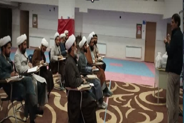 دوره تربیت مربی قرآن ویژه روحانیون در رفسنجان