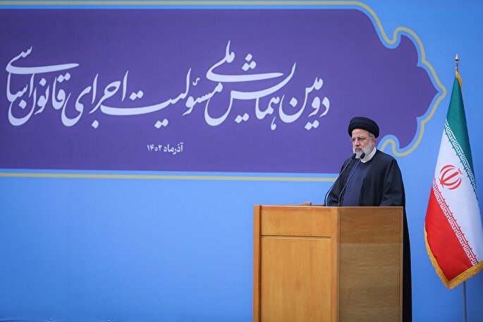 قانون اساسی جمهوری اسلامی از مترقی‌ترین قوانین اساسی دنیاست