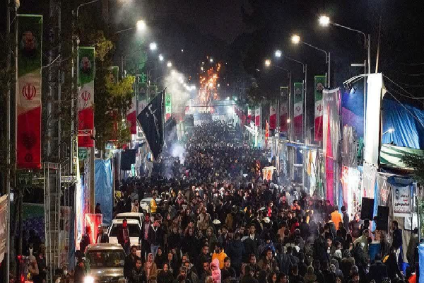 ۱۳ دی ماه گلزار شهدای کرمان ۱۳ دی ماه گلزار شهدای کرمان