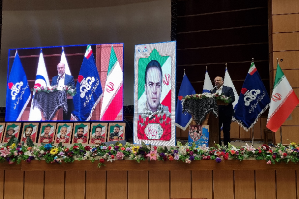 یادواره شهدای صنعت نفت در کرمان یادواره شهدای صنعت نفت در کرمان