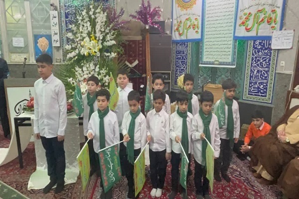 برگزاری محفل قرآنی به مناسبت میلاد امام زمان (عج) + عکس