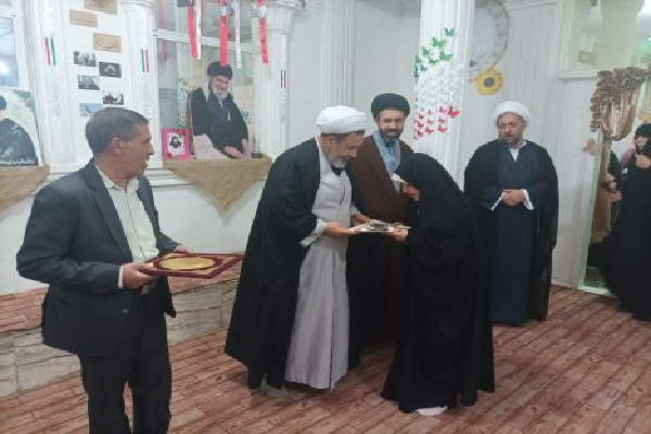 کسب مدرک تخصصی درجه ۲ قرآن کریم از سوی دانش‌آموز کرمانی