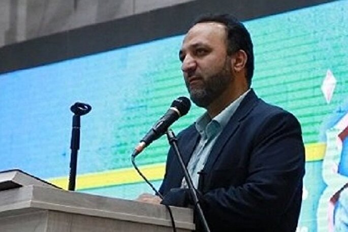 معلمان و اساتید علم‌سپاری و تربیت را مورد توجه قرار دهند