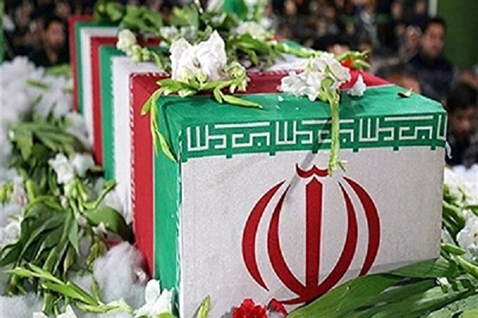 پیکرهای مطهر دو شهید گمنام دفاع مقدس وارد کرمان شد