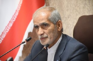 دانشگاهیان باید راهبران جامعه باشند