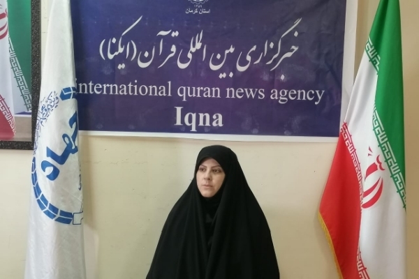 طیبه توکلی حامد مدرس حوزه و دانشگاه