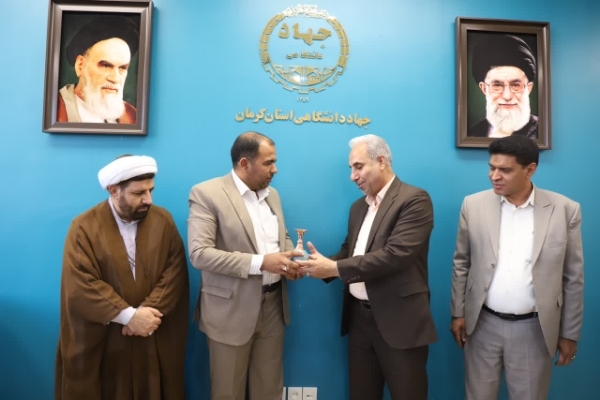 دیدار رئیس جهاددانشگاهی و مدیر کل زندان های کرمان دیدار رئیس جهاددانشگاهی و مدیر کل زندان های کرمان