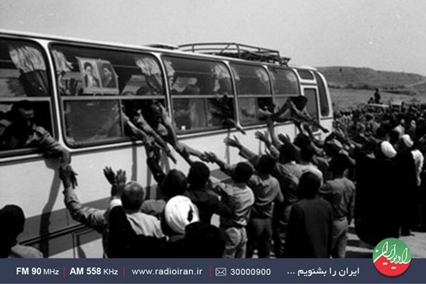شنیدن روایت بازگشت آزادگان به وطن از رادیو ایران
