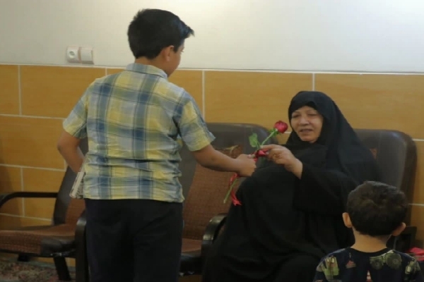 تجلیل از اقدام خیر‌خواهانه بانوی کرمانی در حمایت از فعالیت‌های قرآنی