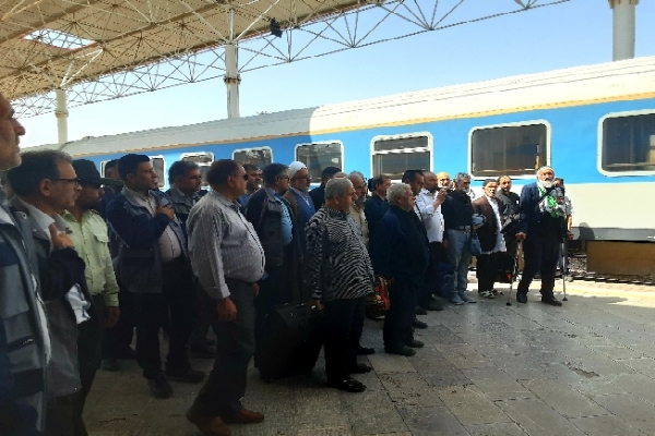 ورود پیرغلامان و خادمان حسینی به کرمان ورود پیرغلامان و خادمان حسینی به کرمان