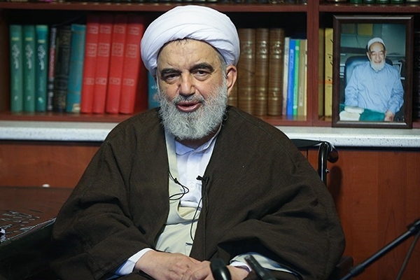 مهمان سفره اعمال خود هستیم