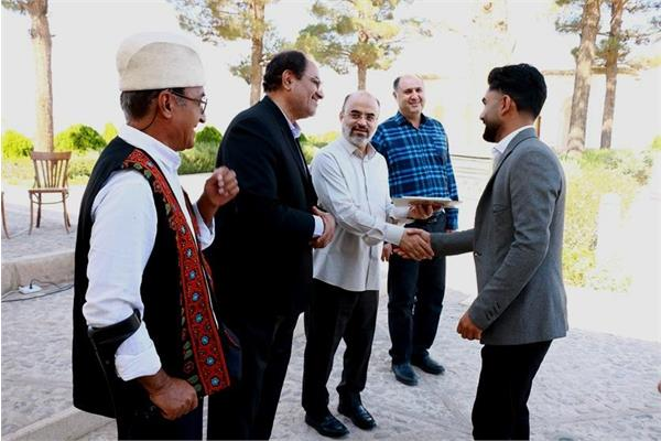 تقدیر از هنرمندان کرمانی