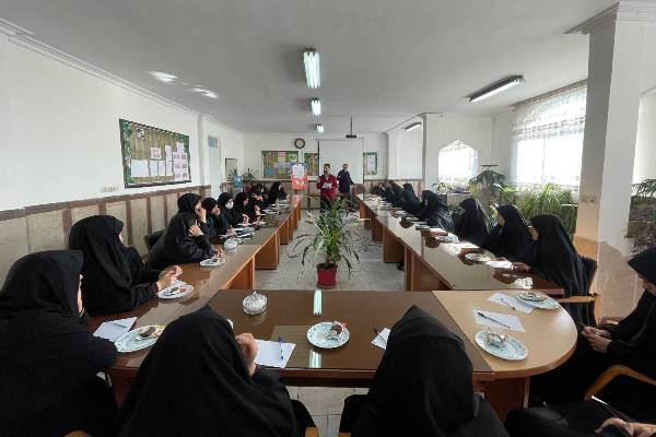 پاسخ به دغدغه‌های نوجوانی در نشست «بچه‌های رستا» 