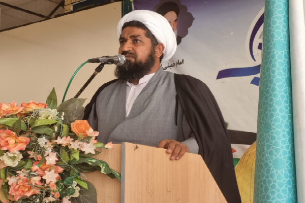 حجت‌الاسلام والمسلمین ایزدی امام جمعه موقت یزدان آباد