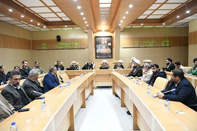 شیراز باید در عرصه تکریم حضرت شاهچراغ(ع) خود را نشان دهد