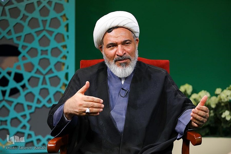 صبر جمیل، نماز و انفاق؛ کلیدهای نجات از صفات رذیله انسانی