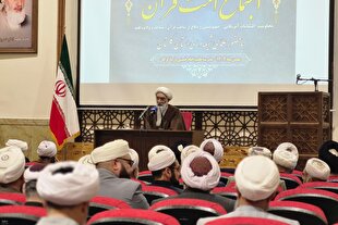 انقلاب اسلامی ایران پرچمدار مقاومت و ایستادگی در جهان است