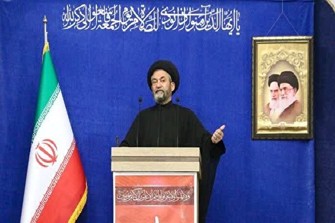 مسئولان در دیپلماسی از ادبیات رهبر انقلاب فاصله نگیرند