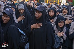 نماهنگ | حضور کاروان دختران بین‌الملل در موکب حرم حضرت معصومه(س)