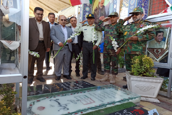 تجدید میثاق فرمانده یگان حفاظت سازمان منابع طبیعی و آبخیزداری کشور با شهدا