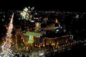 آسمان تبریز نورباران می‌شود