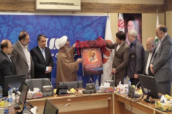 مراسم رونمایی از پوستر