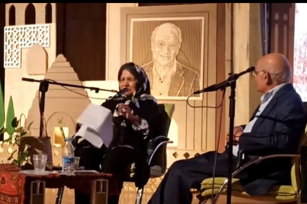 هوشنگ مرادی‌کرمانی و همسر در مراسم نکوداشت