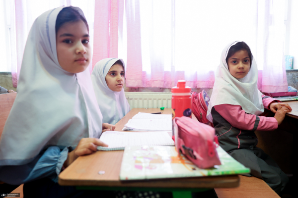 دانش آموزان