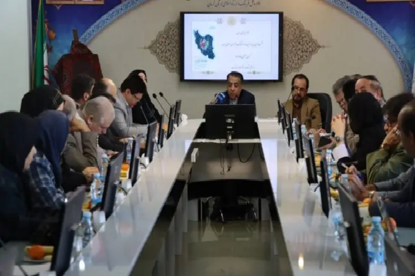 نشست خبری به مناسبت هفته کتاب و کتابخوانی در کرمان