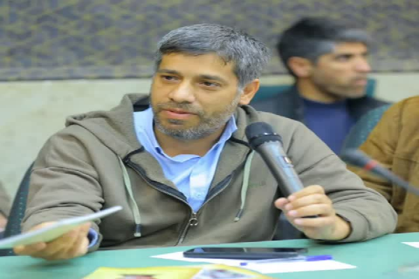 نعیم احمدی‌نژاد فرسنگی، نویسنده‌