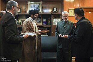 تجلیل وزیر آموزش و پرورش از سیدمهدی سیف مؤلف کتب درسی قرآن