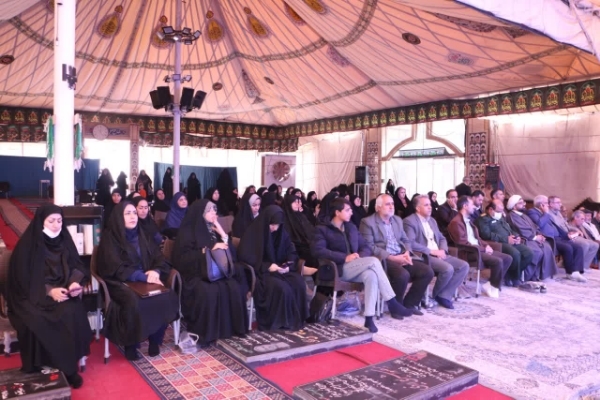 مادران شهدای دانشجو دانشگاه پیام نور در کرمان