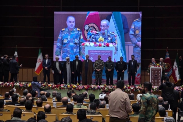 مراسم تکریم و معارفه ارشد نظامی ارتش در جنوب‌شرق کشور برگزار شد