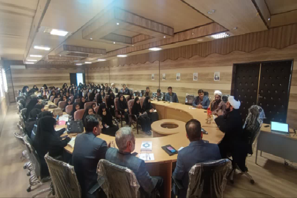 کارگاه یک‌روزه «تدبر در قرآن کریم» در ریگان