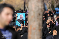 راهپیمایی مردم کرمان در پی شهادت سردار سپهبد شهید قاسم سلیمانی