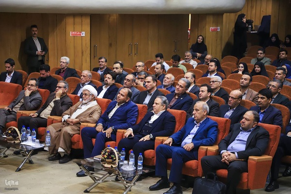 پنجاه‌ودومین گردهمایی سراسری معاونان آموزشی واحدهای سازمانی جهاددانشگاهی با حضور علی منتظری، رئیس جهاددانشگاهی کشور در کرمان برگزارشد.