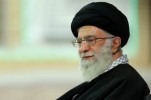 Imam Khamenei: “Attacco degli Stati Uniti contro la Siria un errore strategico”