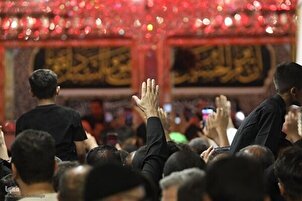 Kehadiran penuh semangat para jemaah Arbain di Makam Alawi + klip
